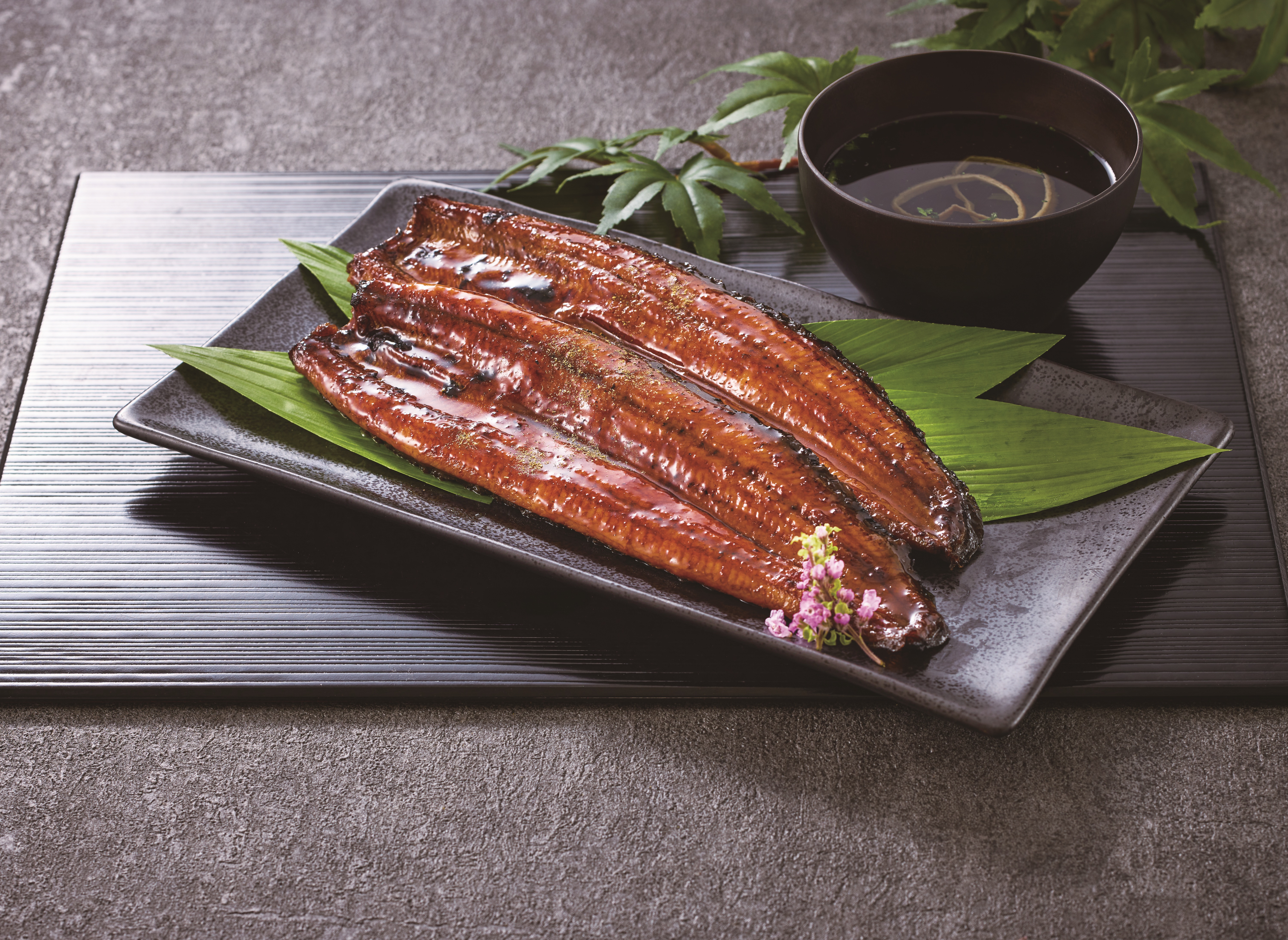 【お中元ギフト】「浜名湖つるや」監修 浜松うなぎ蒲焼セット　期間限定販売