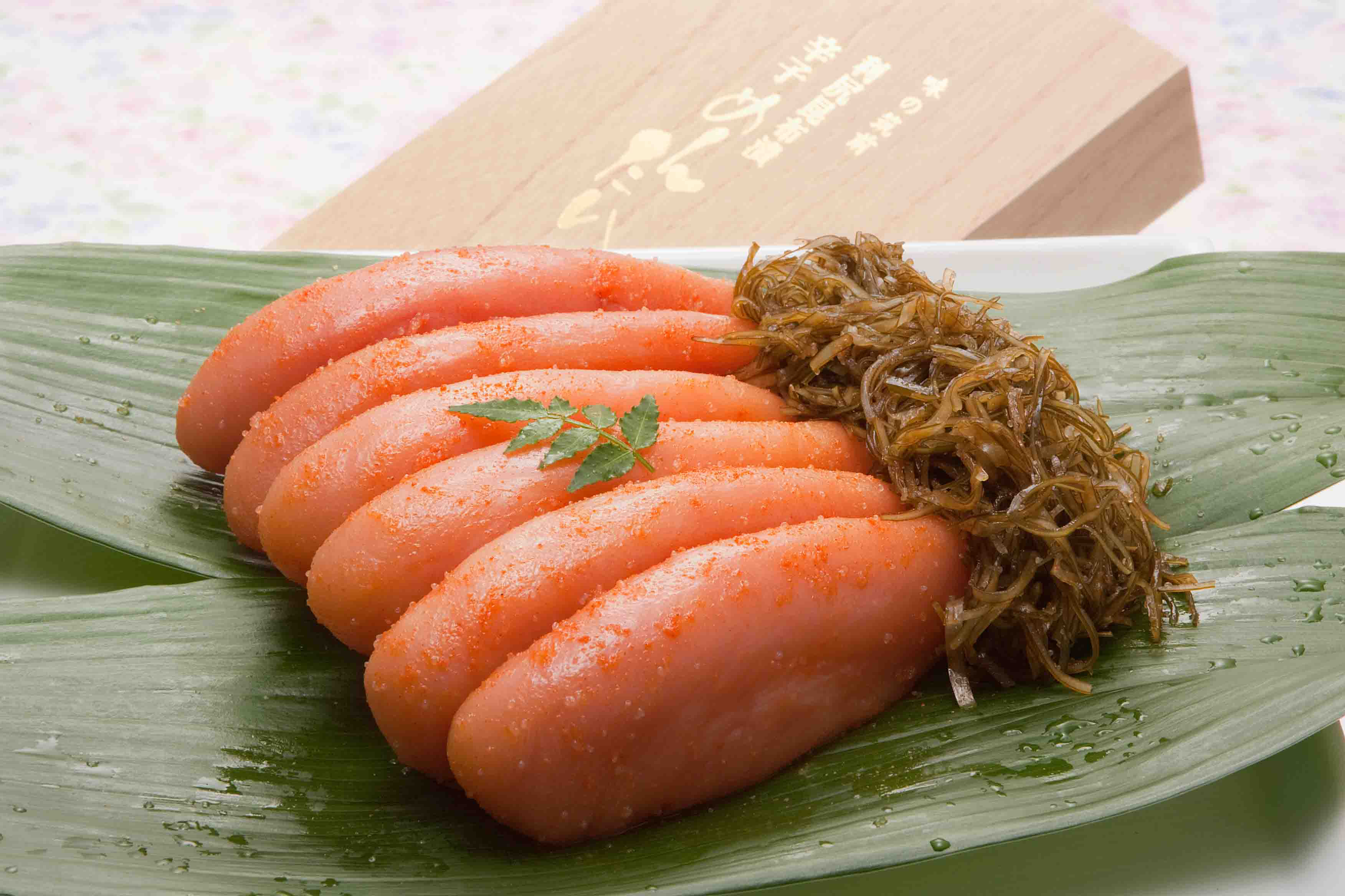 筑前福岡　昆布漬無着色辛子めんたい（辛子めんたいこ350g、昆布50g）